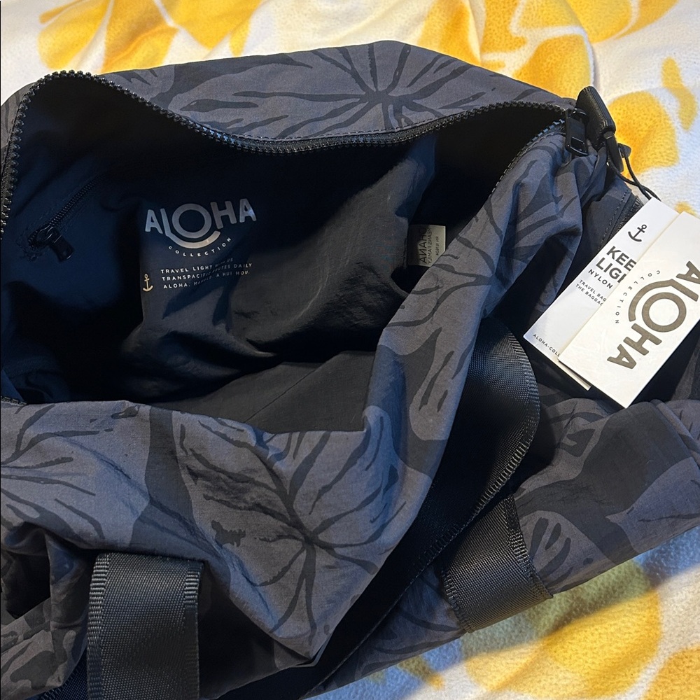 Aloha collection Kalo sporty duffle Bag - Picture 4 of 6